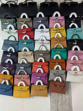 Load image into Gallery viewer, Genuine Ostrich Skin 19cm Mini Bag