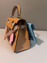 Load image into Gallery viewer, Non Branded No Logo Hello Mini
