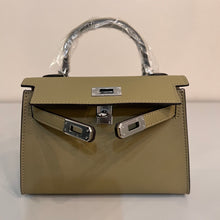 Load image into Gallery viewer, Non Branded-No Logo (Epsom Leather) mini bag (silver)
