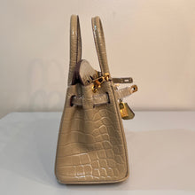 Load image into Gallery viewer, Sloan Bag Crocodile (gold)(silver)
