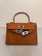 Load image into Gallery viewer, Non Branded-No Logo (Epsom Leather) mini bag (silver)
