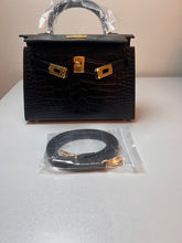 Load image into Gallery viewer, Non Branded-No Logo (Embossed Croc) mini bag (gold)

