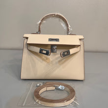 Load image into Gallery viewer, Non Branded-No Logo (Epsom Leather) mini bag (silver)
