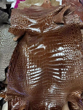 Load image into Gallery viewer, (Crocodile)40cm Handmade Luxury Leather Bag with Lambskin leather Interior.
