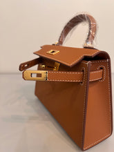Load image into Gallery viewer, Non Branded-No Logo (Epsom Leather) mini bag (gold)
