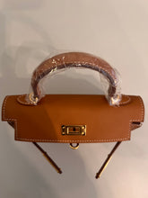 Load image into Gallery viewer, Non Branded-No Logo (Epsom Leather) mini bag (gold)
