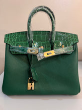 Load image into Gallery viewer, **Multiple Colors**Non Branded-No Logo 25 cm genuine Togo leather featuring an embossed crocodile print.
