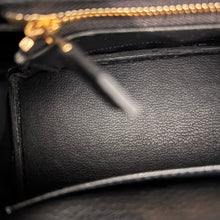 Load image into Gallery viewer, Non Branded-No Logo 25 cm genuine Togo leather featuring an embossed crocodile print.
