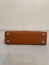 Load image into Gallery viewer, Non Branded-No Logo (Epsom Leather) mini bag (silver)
