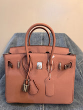 Load image into Gallery viewer, (Togo Leather) Mauve Sloan Bag (silver)
