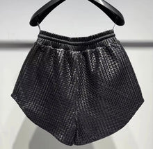 Load image into Gallery viewer, BeBe
