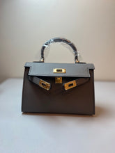 Load image into Gallery viewer, Non Branded-No Logo (Epsom Leather) mini bag (gold)

