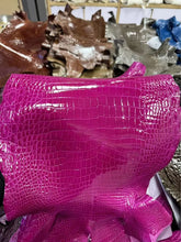 Load image into Gallery viewer, (Crocodile)40cm Handmade Luxury Leather Bag with Lambskin leather Interior.
