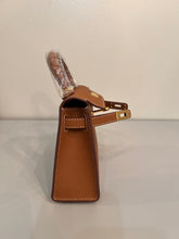 Load image into Gallery viewer, Non Branded-No Logo (Epsom Leather) mini bag (gold)
