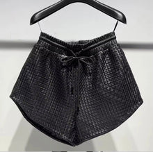 Load image into Gallery viewer, BeBe
