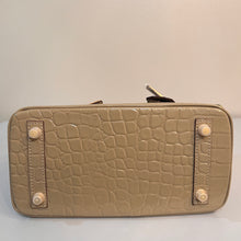 Load image into Gallery viewer, Sloan Bag Crocodile (gold)(silver)
