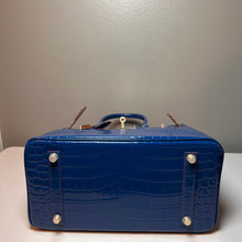 Load image into Gallery viewer, Sloan Bag Crocodile (gold)
