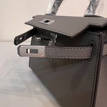 Load image into Gallery viewer, Non Branded-No Logo (Epsom Leather) mini bag (silver)
