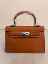 Load image into Gallery viewer, Non Branded-No Logo (Epsom Leather) mini bag (silver)

