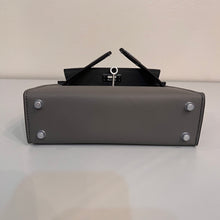 Load image into Gallery viewer, Non Branded-No Logo (Epsom Leather) mini bag (silver)
