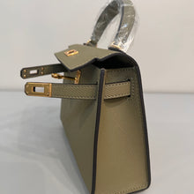 Load image into Gallery viewer, Non Branded-No Logo (Epsom Leather) mini bag (gold)
