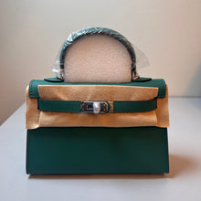 Load image into Gallery viewer, Non Branded-No Logo (Epsom Leather) mini bag (silver)
